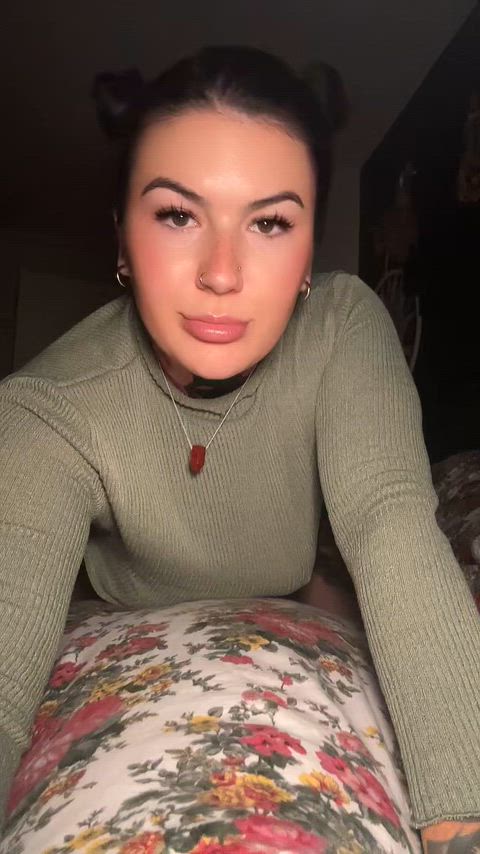 I bet your jerking off rn, if Im right you have to fuck me