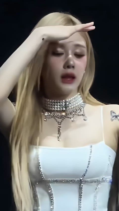 BABYMONSTER - Pharita