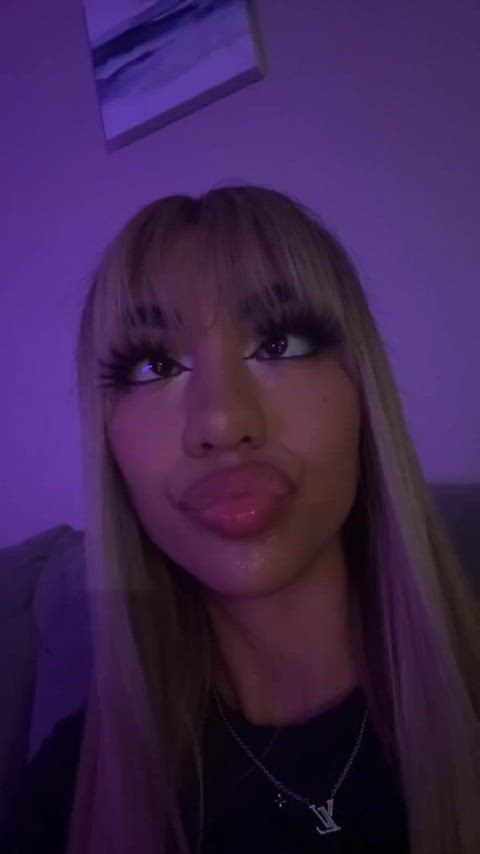 I wanna suck someone's soul away with my delicious tongue