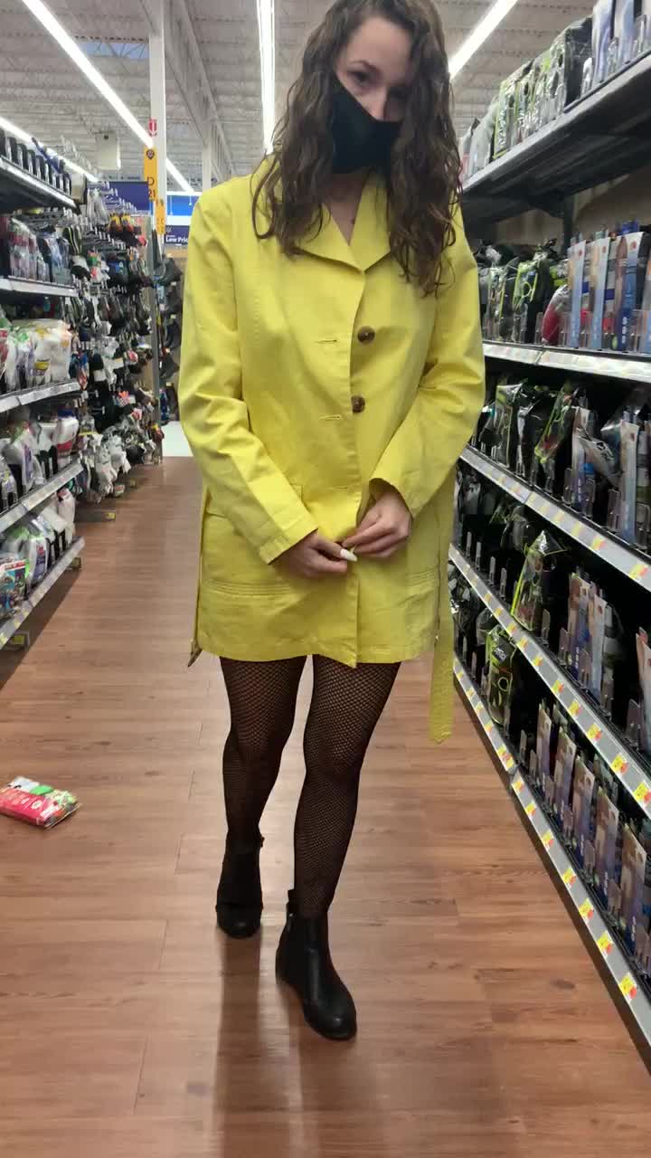 yesterday I went to Walmart naked and did some light ;) shopping 🤫🙈🤗