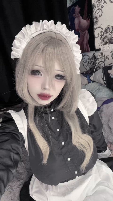 good outfit for emo party? ^^