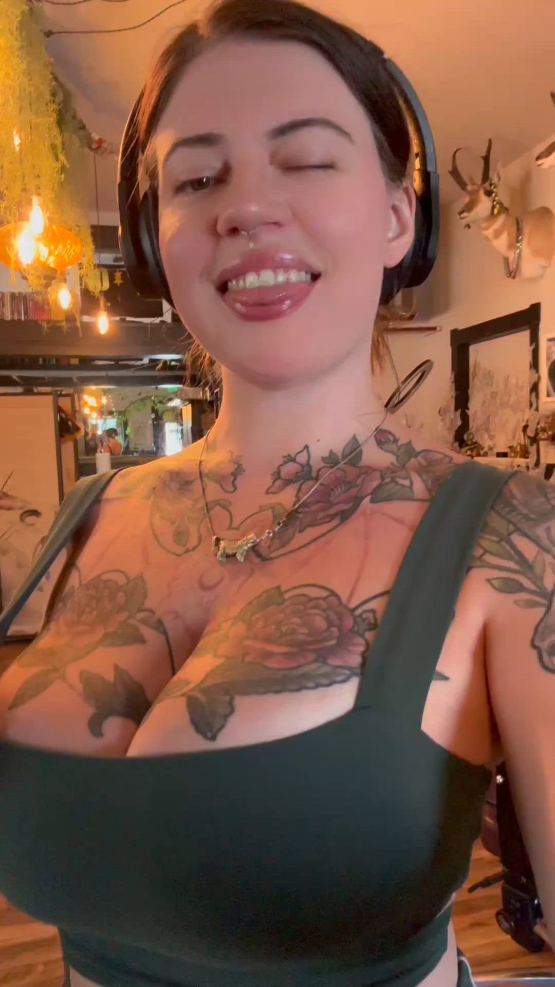 Big Tits, Natural Tits, Tattoo, Tease, bigtits, curvy-chicks
