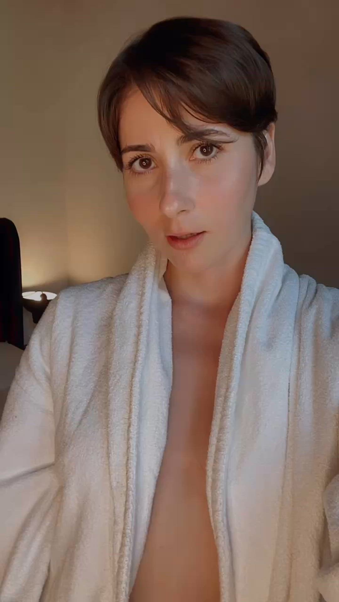 35F Just Milfing Around :P
