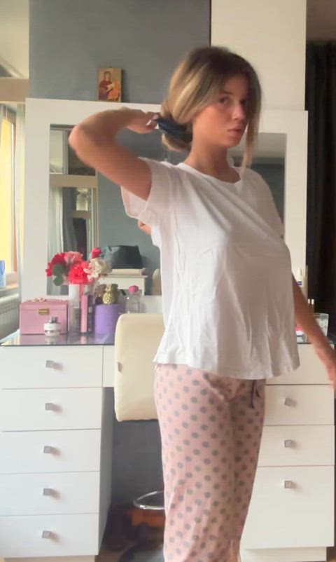small 5'0 frame, big tits!