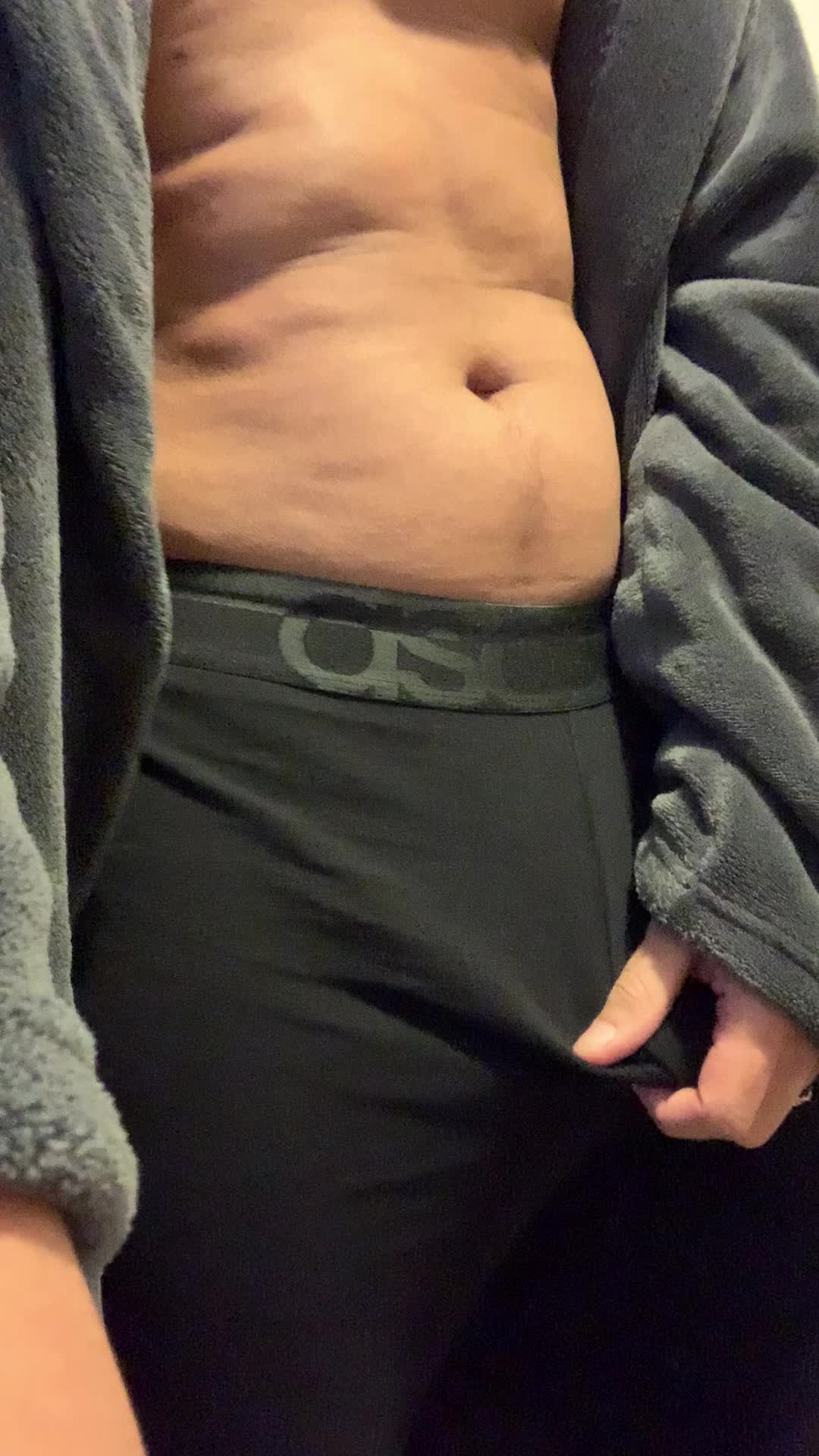 On Your Knees! 💦💦