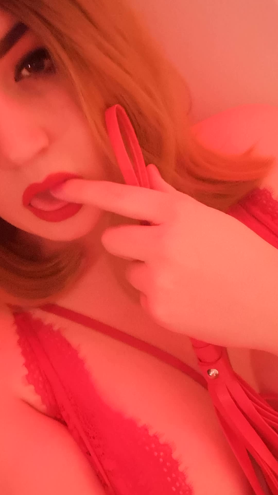 I want you to cum for me! Watch my brand spanking new video link in comments!