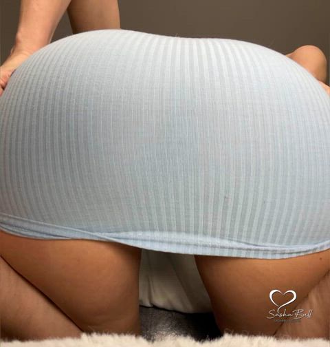 I never wear panties.