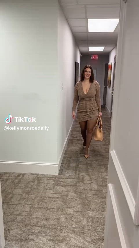 @kellymonroedaily