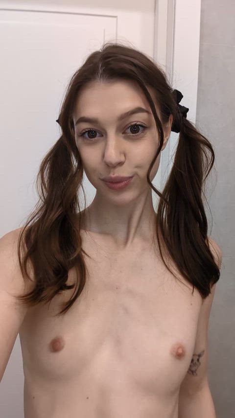 Men, do you like skinny brunettes like me?