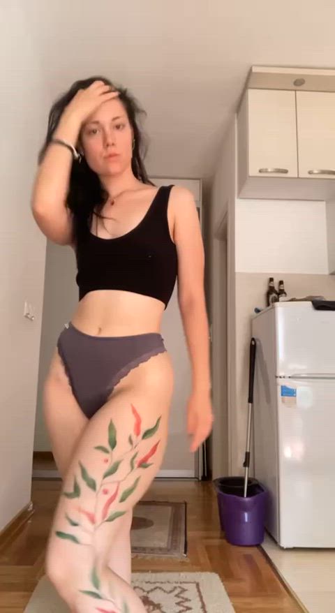 F19 - you better like ass because that's the only thing i bring to the table!!!