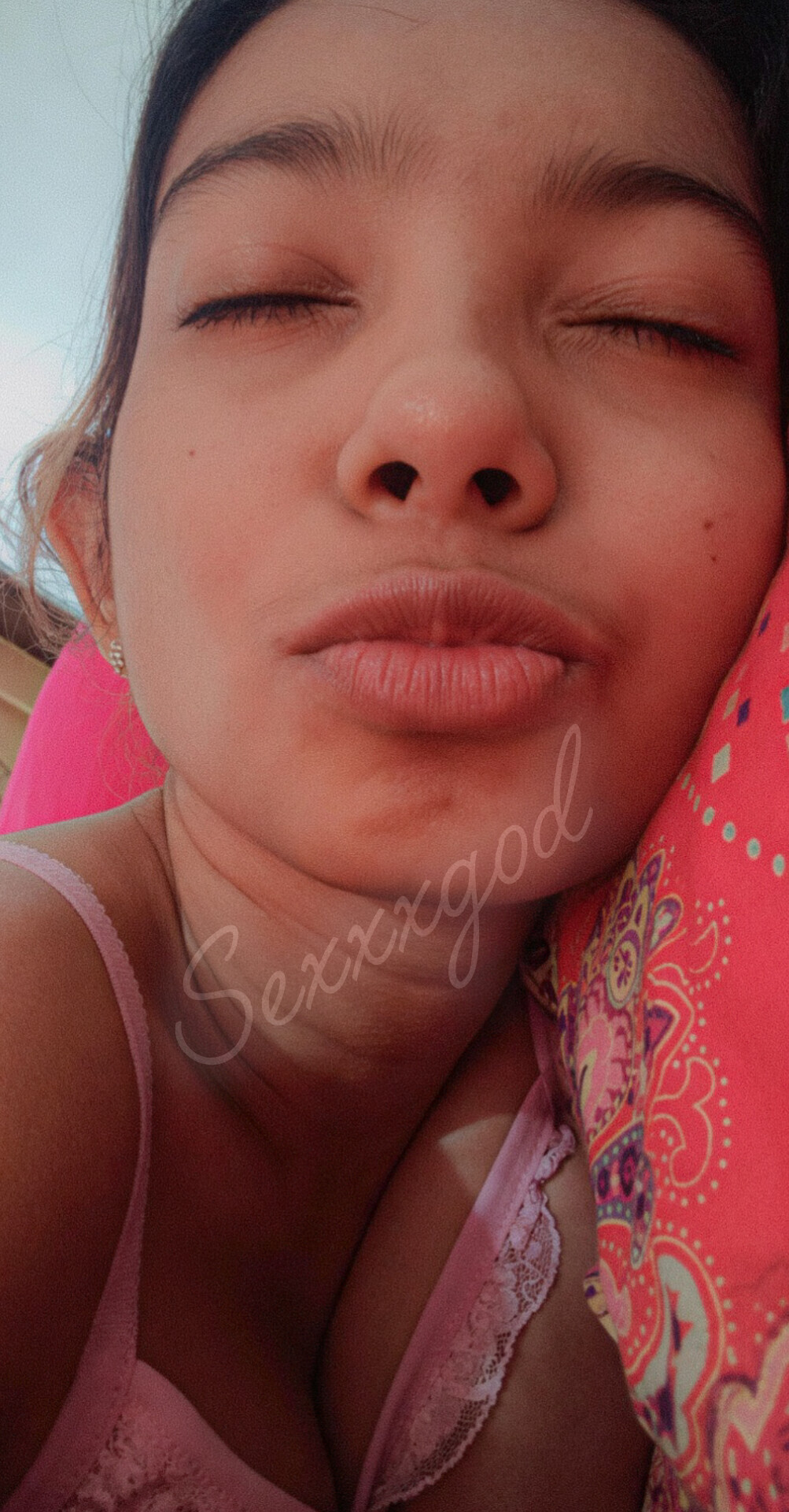 Lingerie amateur bangladeshi bed