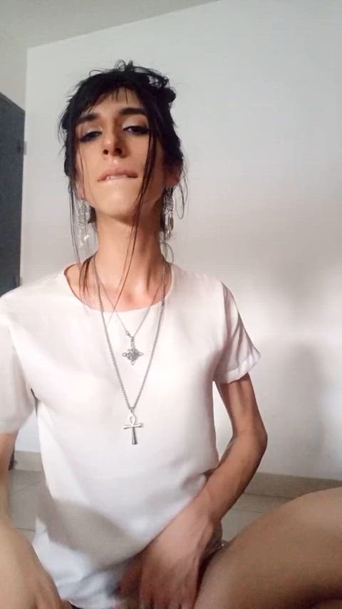 Would you let a trans girl fuck you on the first date or is that too soon ?