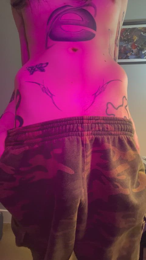 Grab my hips & Suck my dick 🍆😈