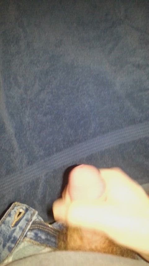 19 curious Long distance cumshot