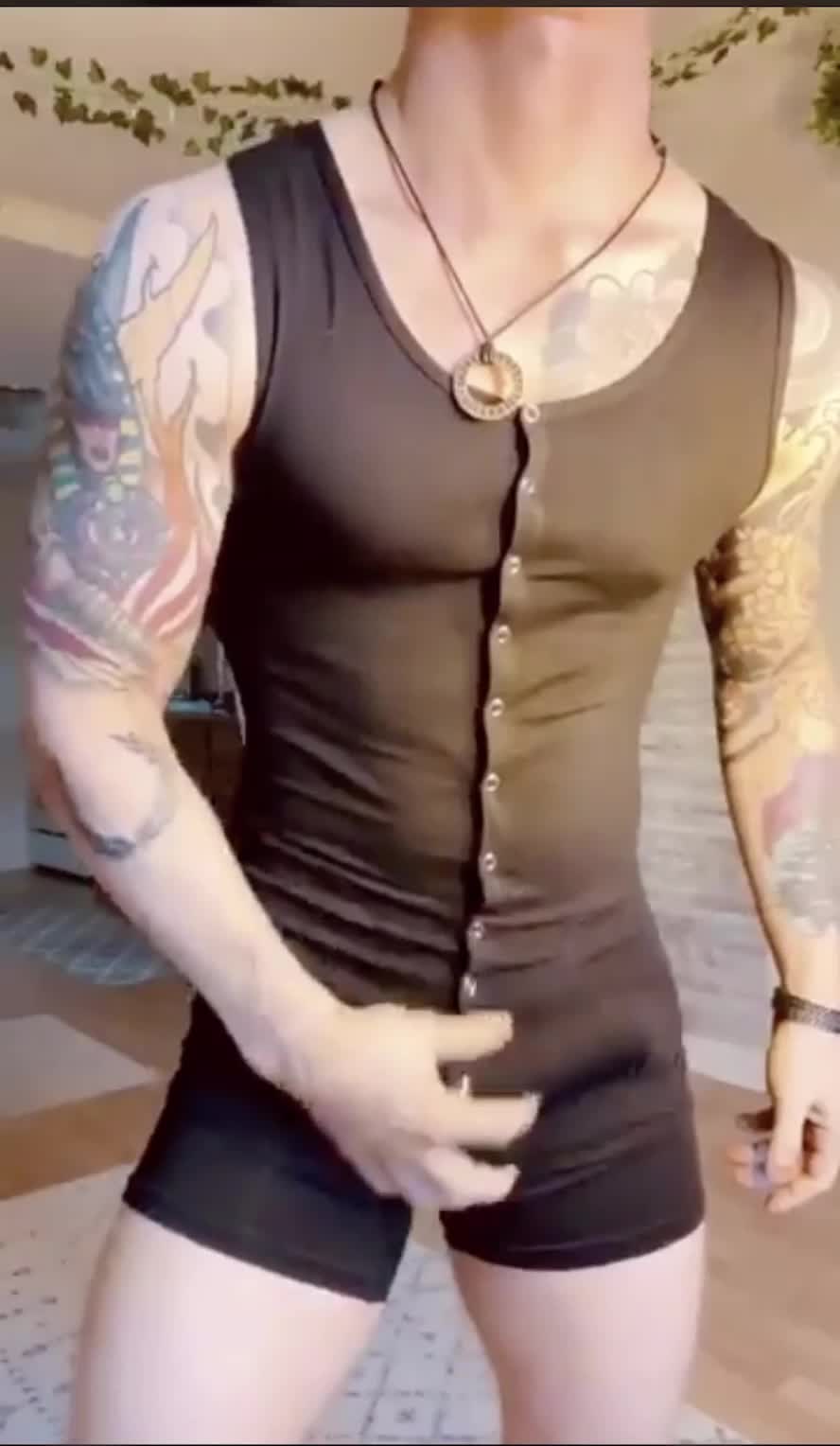 I bet I could destroy you in a wrestling match
