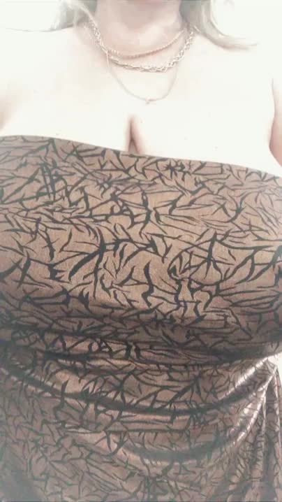 Milf bouncing tits