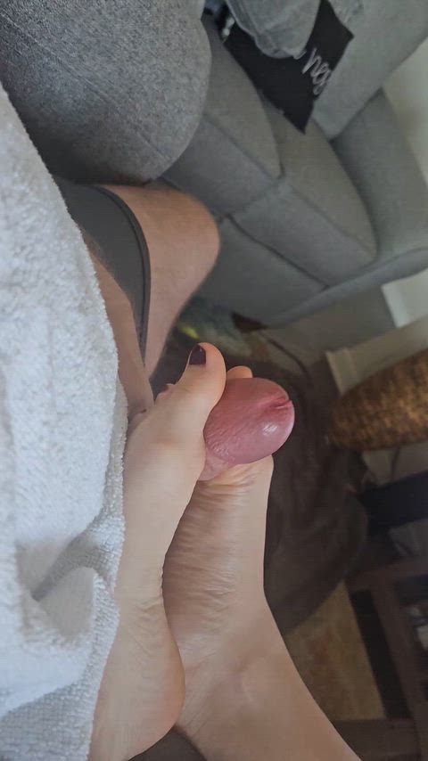 I think I understand why he likes my feet so much. You can just tell how good that felt. 🥵