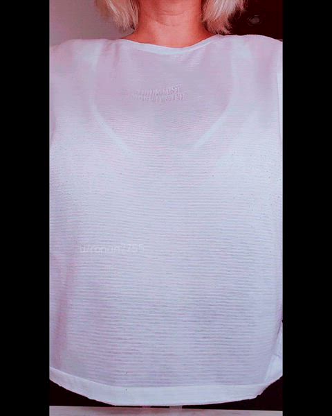 Boo :3 Knockers under my shirt!
