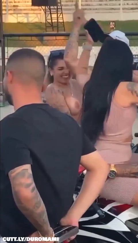 Amateur Big Tits Exhibitionist Flashing Public Topless Trashy Trashy Boners r/NSFWFunny Porn GIF by duromami