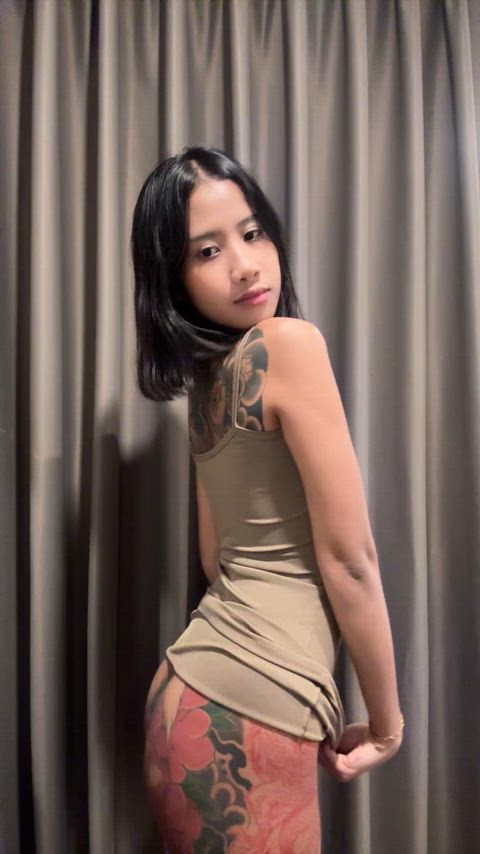 I wonder if anyone would like to fuck me