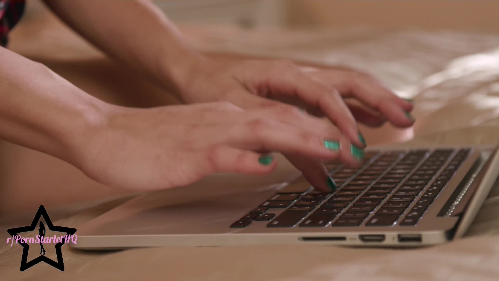 Catches Her Camming