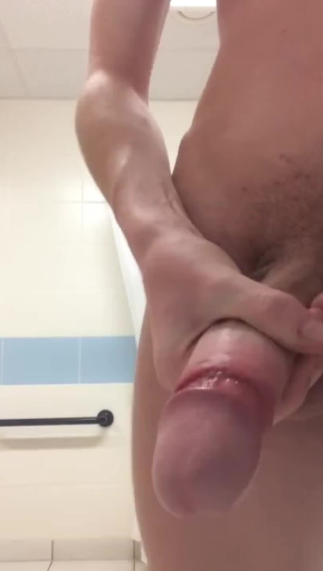 A great way to cool off in this heat 💦💦😩