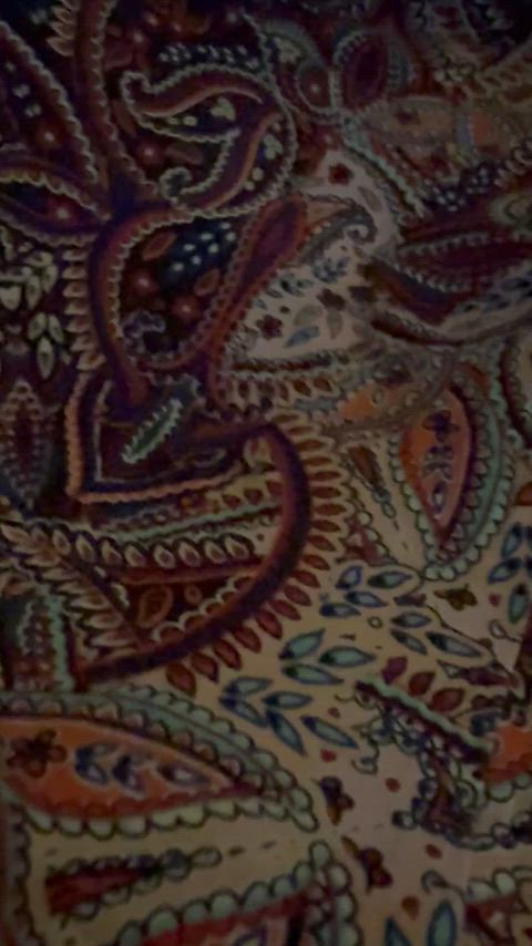 wait for a little surprise 🙈 (f)