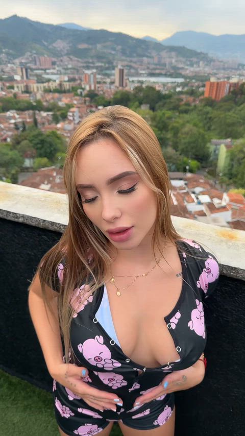 Hopefully a gringo is getting hard from my OnOff transition (F19)