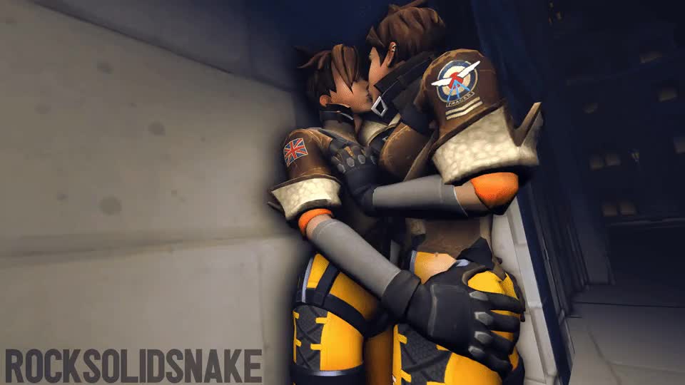 Tracer goes and fucks herself