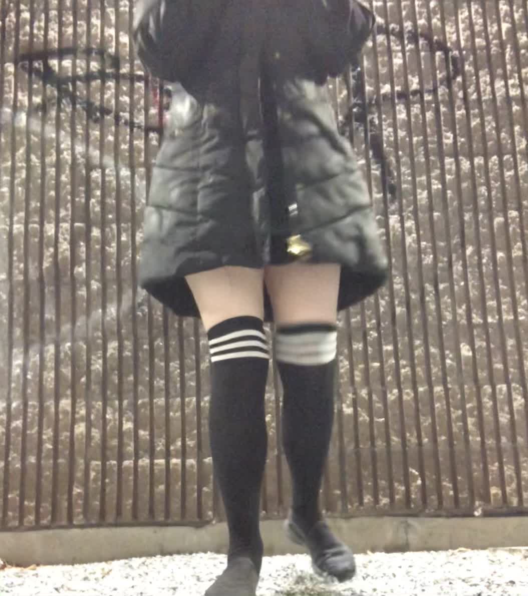 Exposing myself behind the 7/11