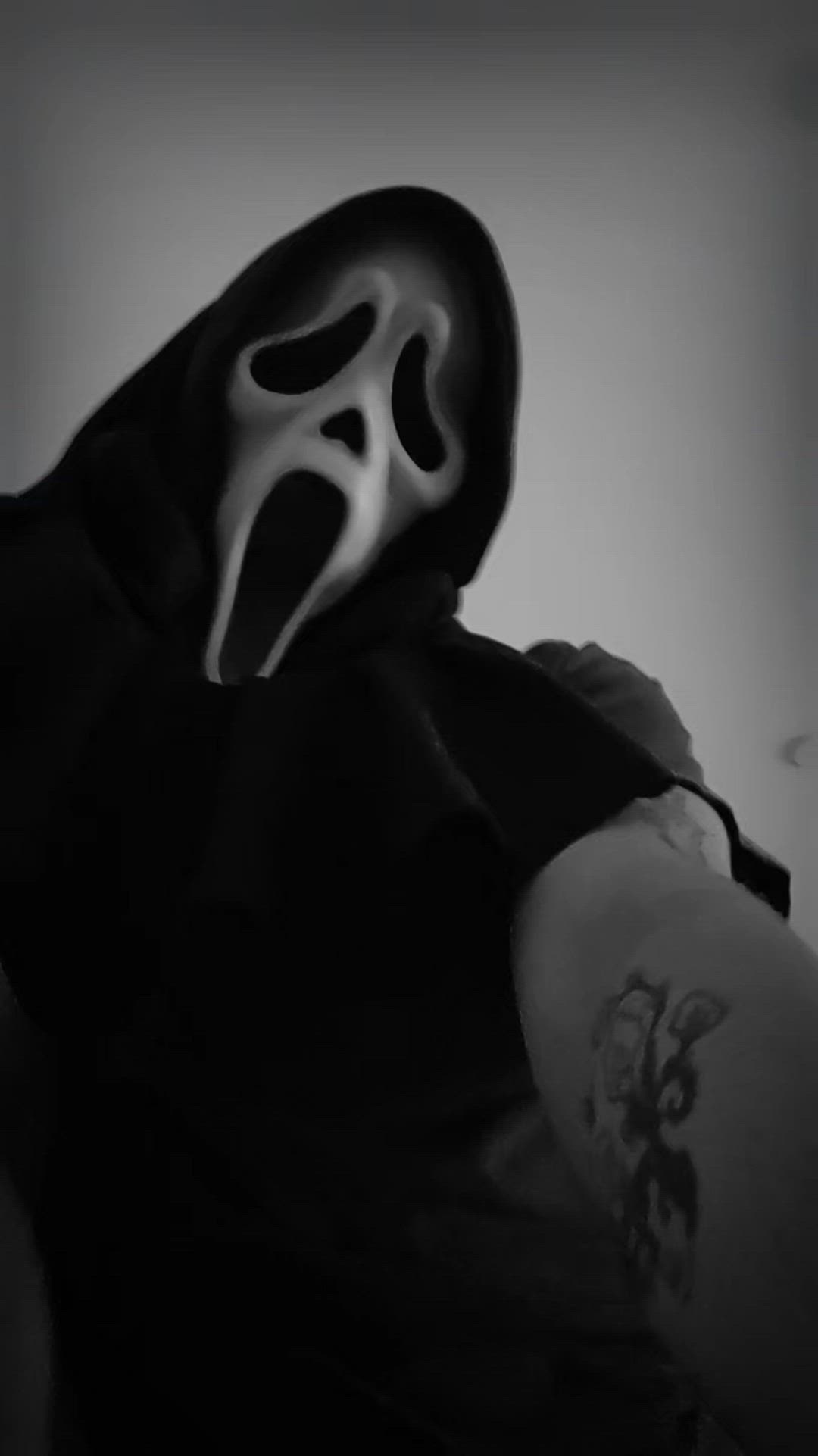 ghostface mask making an appearance again