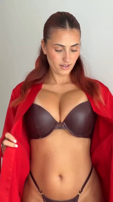19honeysuckle 24/7 Amateur Big Tits Boobs MILF OnlyFans Redhead Solo Tits Porn GIF by obscyraelle