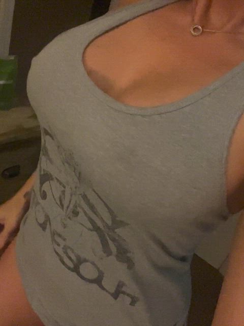 Anyone else watching MNF? 🏈🙃 (50f)