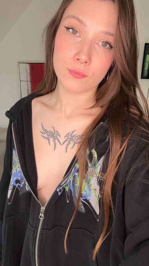 Amateur Cute Tits Porn GIF by ponchofreddo