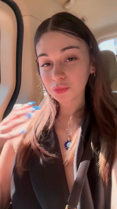 Say yes if you wanna suck it in my car