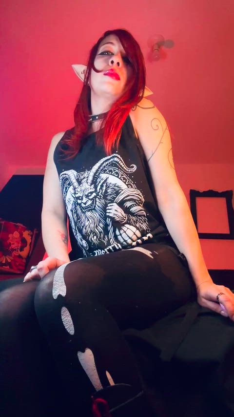 🦇 Skinny Alternative ElfGoth 👠 Professional Femdom & Open Fetish ⛓️ 🎨 Visual Artist & Gamer Geek 🕹️ thumbnail