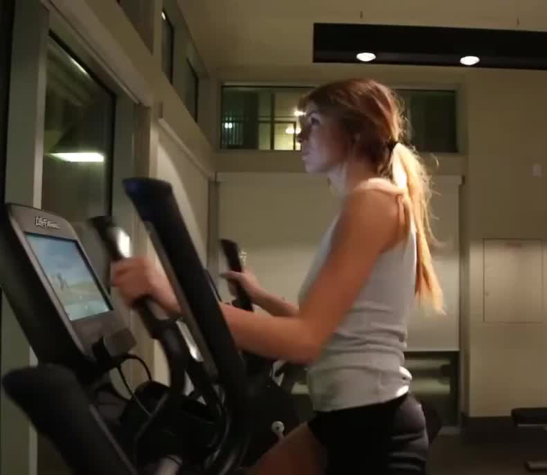 showing off tits while working out
