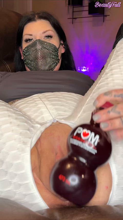 Satisfying in all the wrong ways 😏🧃