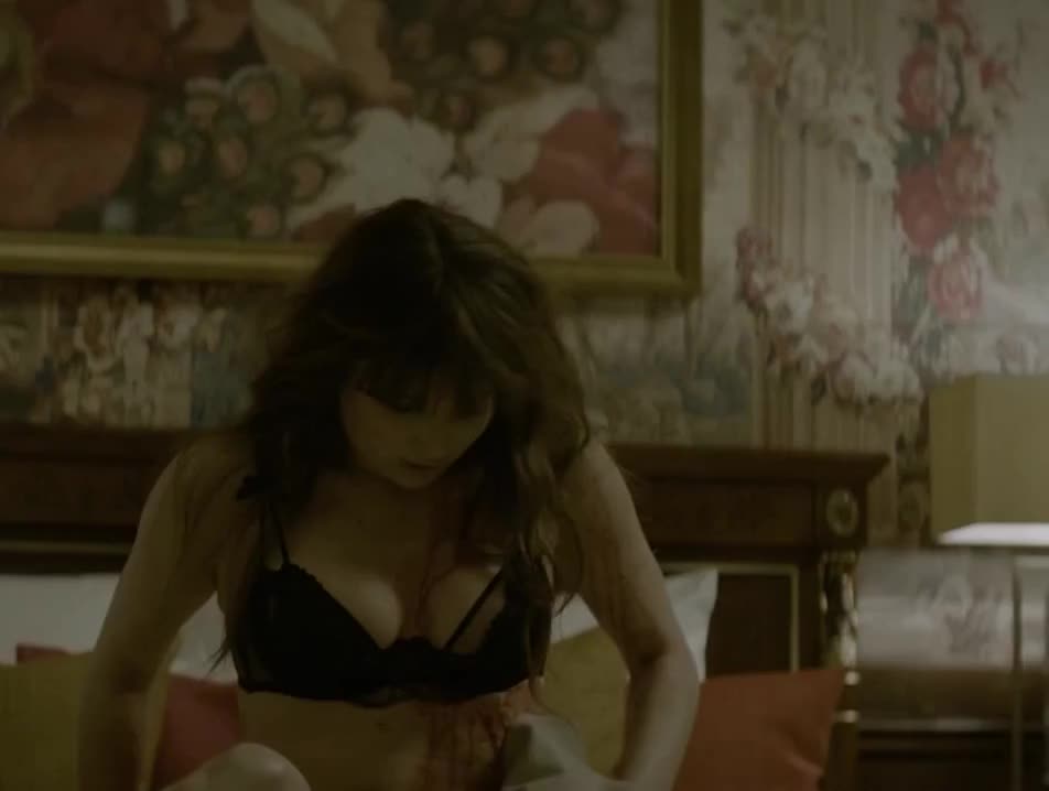 Jennifer Lawrence has some nice tits