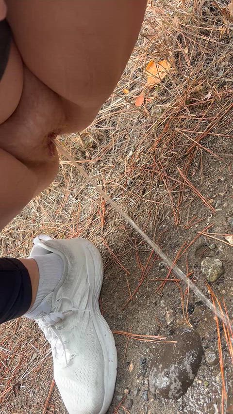 Had To Pull Over On The Side Of The Road On My Way Home To Pee 🙊👀 I Couldn’t Hold It! 💦 thumbnail
