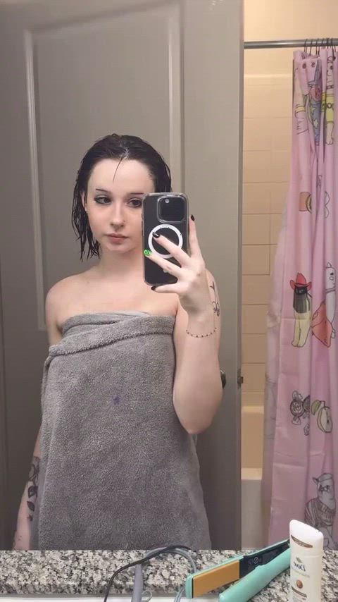 You deserve to see a big-titty goth girl today