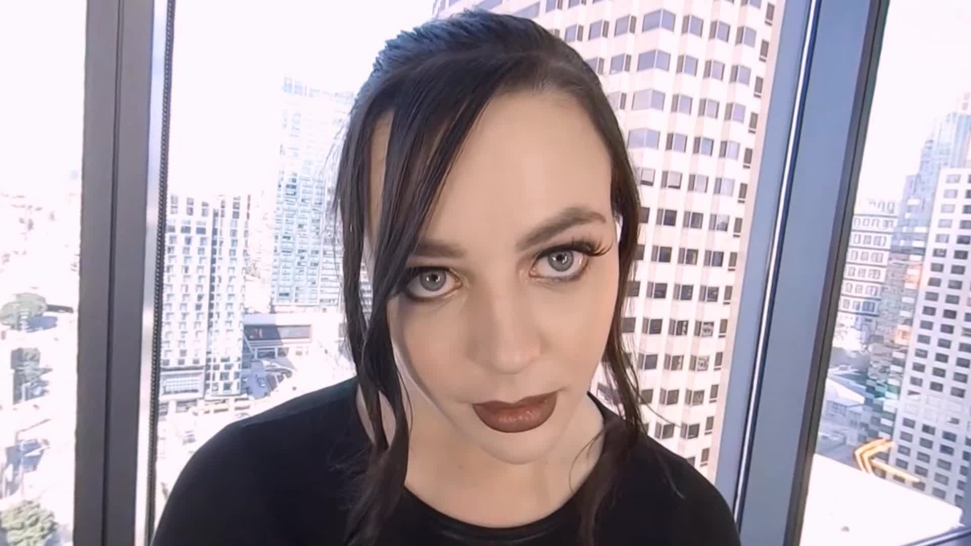 Whitney Wright 