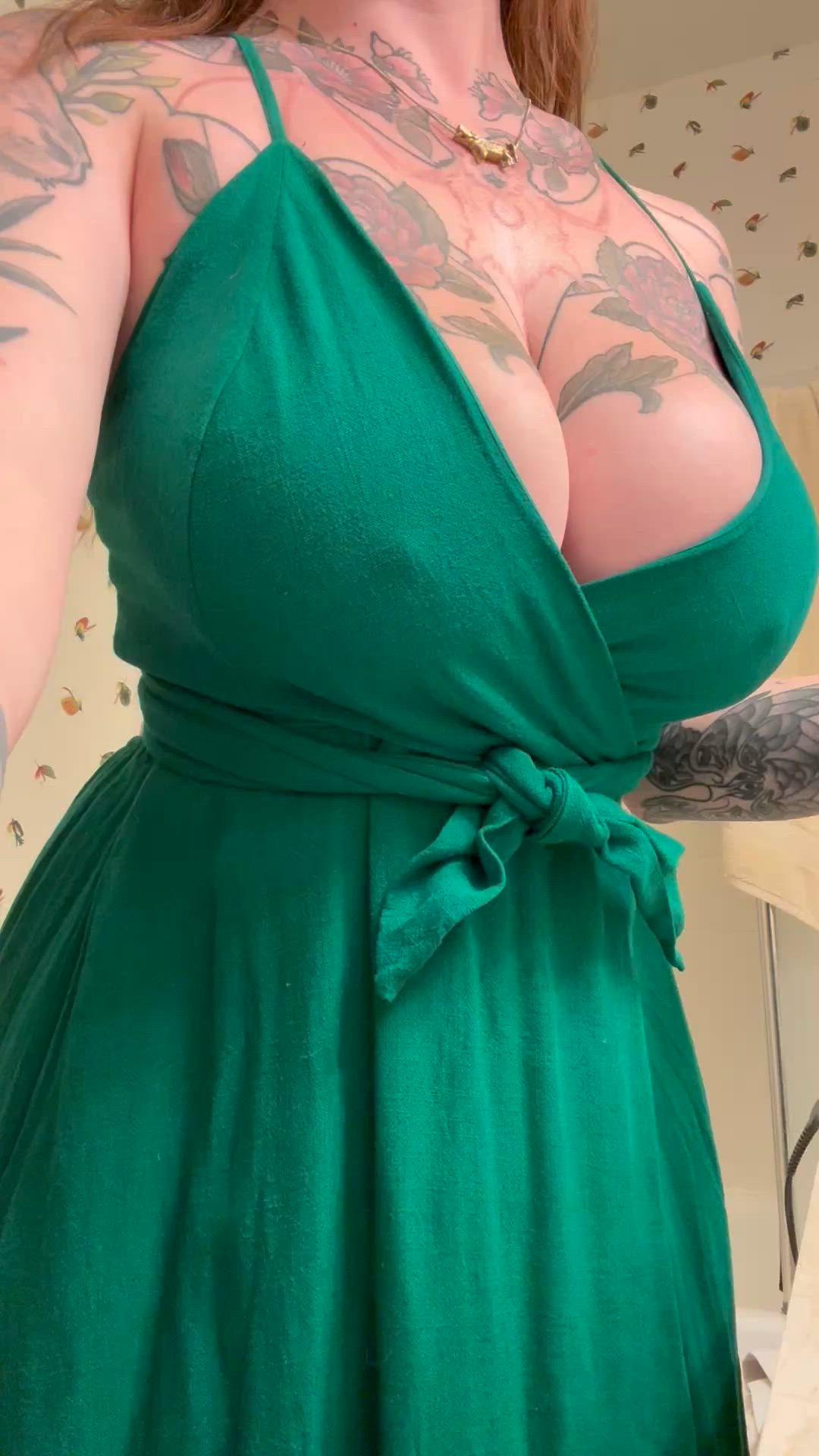 A pretty, green reveal