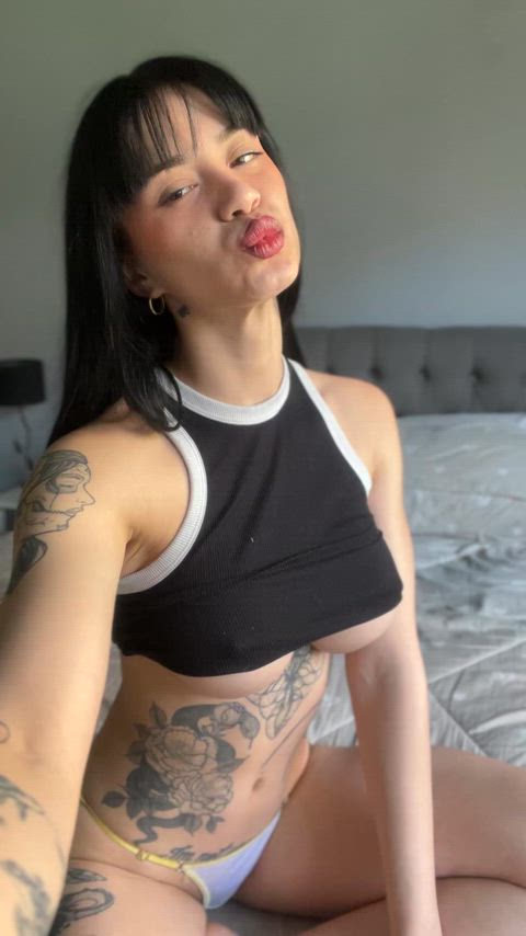 Tell me what youd do to a pale girl who cant say no