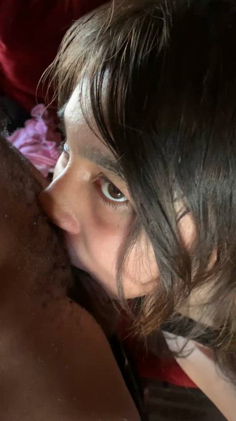 I love how treats my throat like a pussy