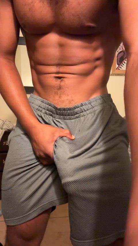 (25) I’m horniest at night…