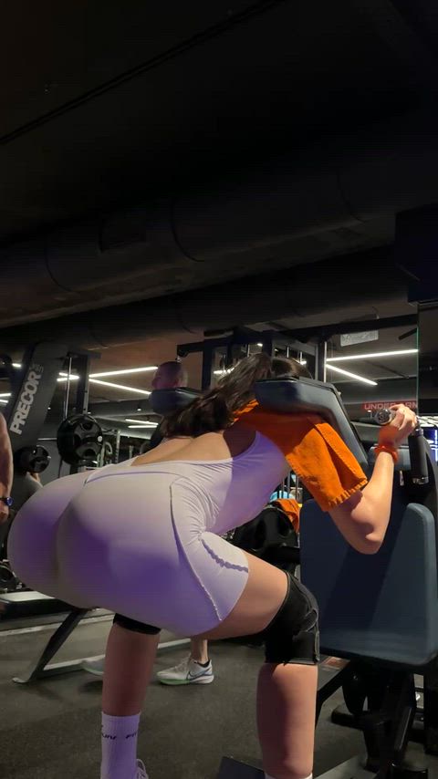 Booty day in progress