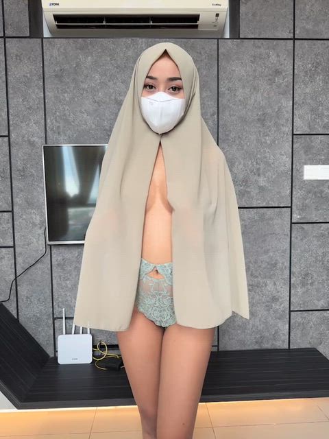 Fuckdoll body at your service