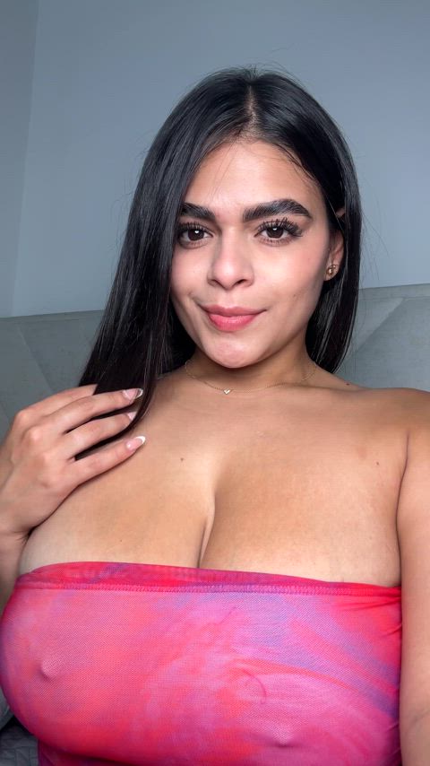 These top just couldn't handle the anticipation