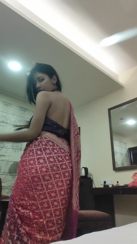 Brown girl + saree = perfect